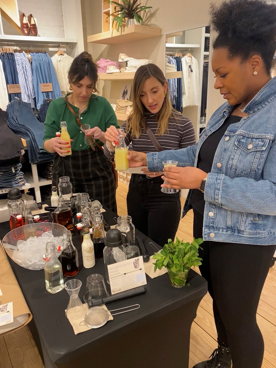 unmuddledbartendingco_mixology_classes_12